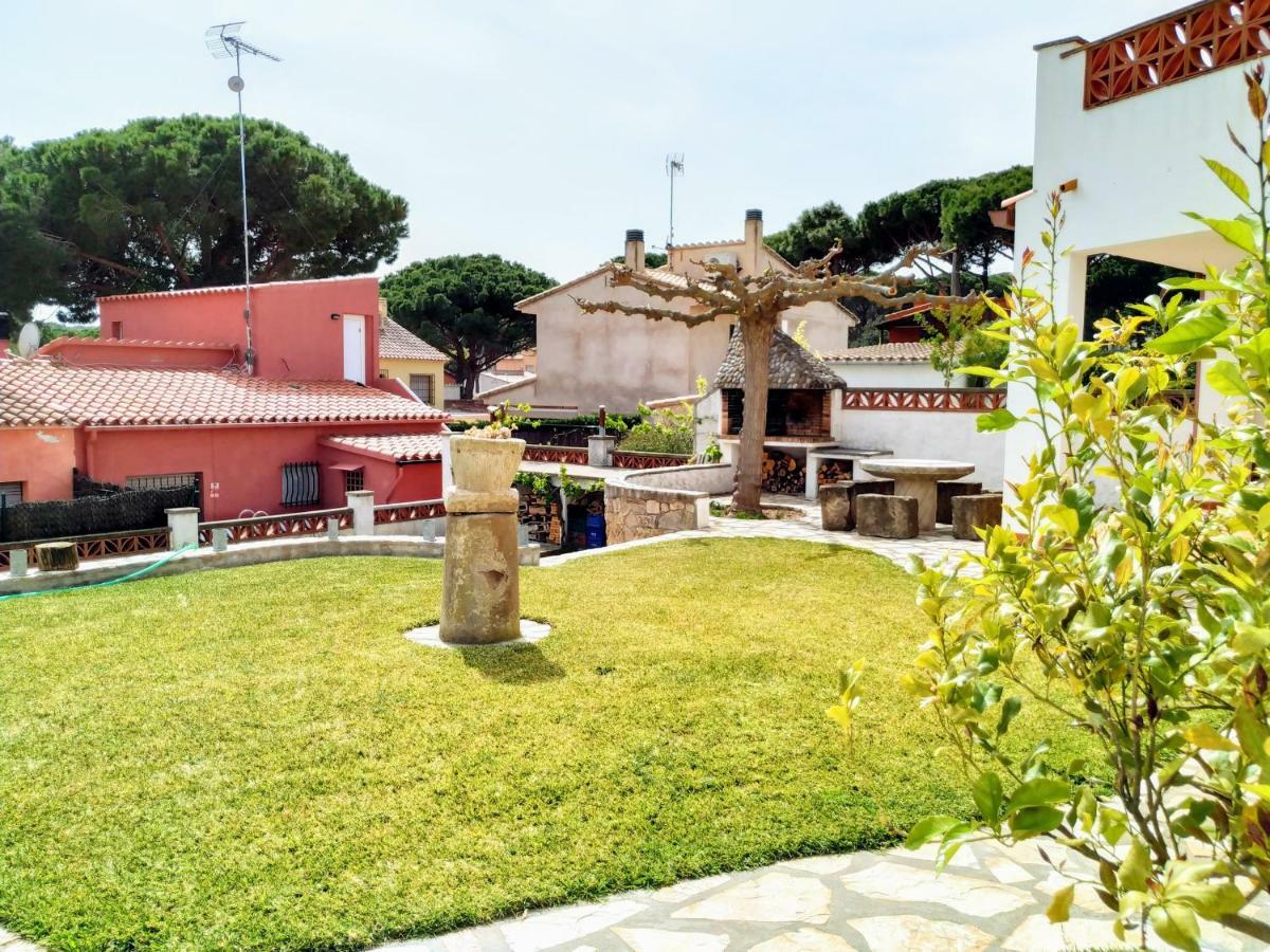 Vacay Apartamento Montgo, Agradable Jardin! En Costa Brava L'Escala! Exterior photo